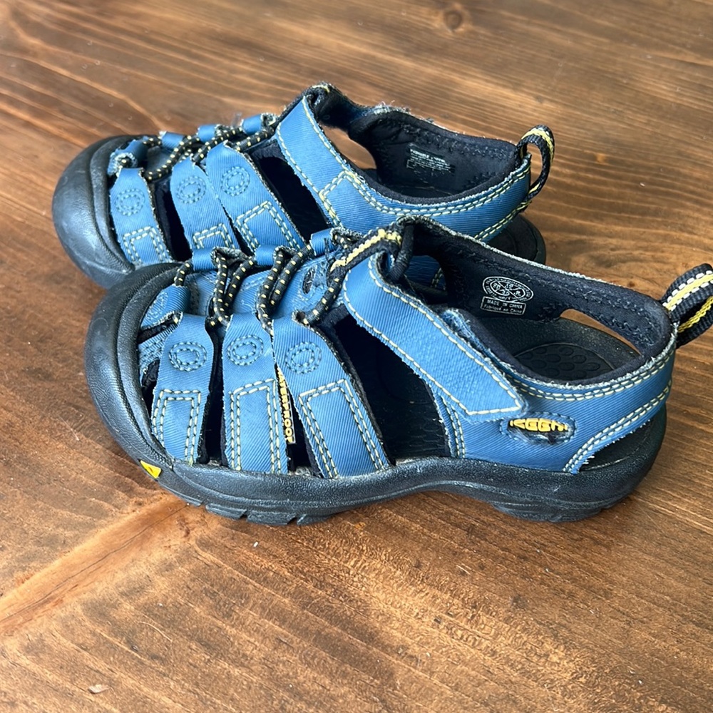 Keen shoes